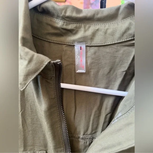 Free People FP Movement Mesmerize Me Coveralls in Army Size XS NWOT - Picture 3 of 5